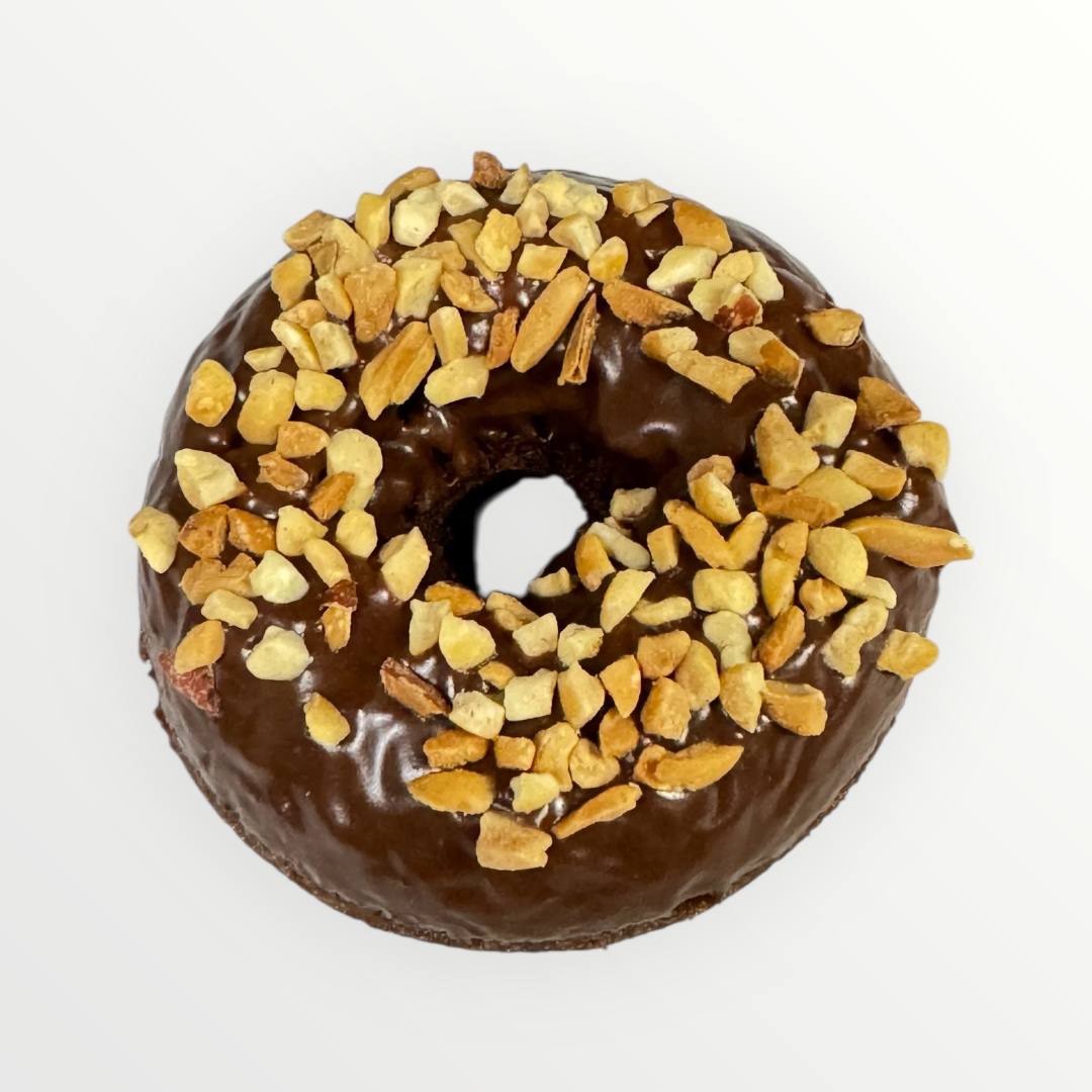 Double Chocolate Cake With Peanut